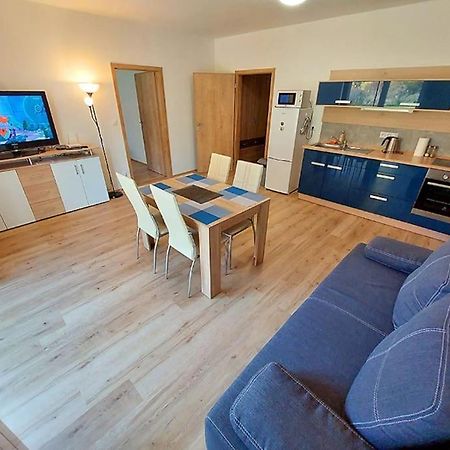 Moderni Apartman Horni Marsov - By Alka 外观 照片